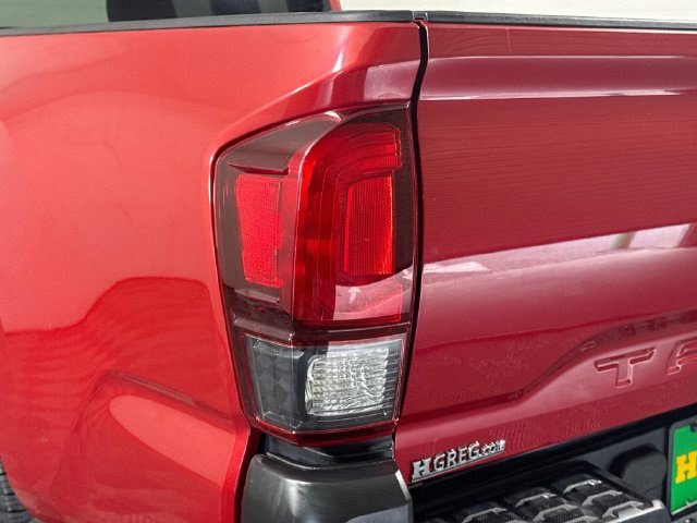 Used 2022 Toyota Tacoma SR RWD image 34