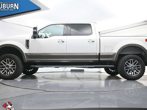 Used 2019 Ford F250 Lariat w/ Lariat Ultimate Package AWD/4WD image 22