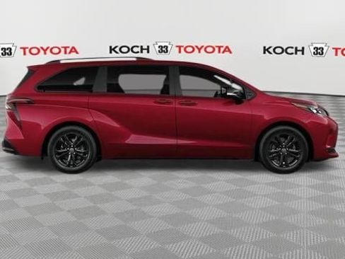 New 2026 Toyota Sienna XSE image 14