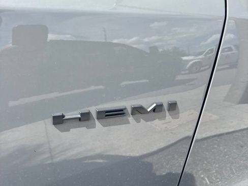 Used 2023 Dodge Durango R/T RWD image 17