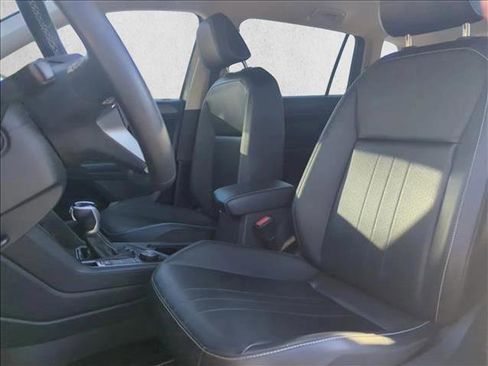 Used 2022 Volkswagen Tiguan SE AWD/4WD image 14