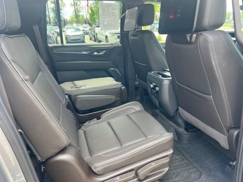 Used 2023 GMC Yukon XL Denali w/ Denali Reserve Package AWD/4WD image 22