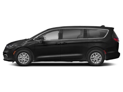Used 2024 Chrysler Pacifica Touring-L image 3