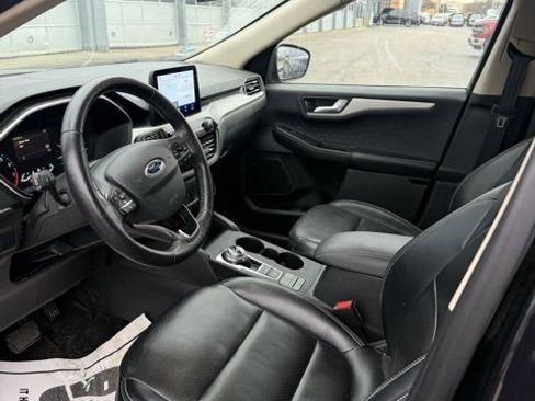 Used 2020 Ford Escape SEL image 5