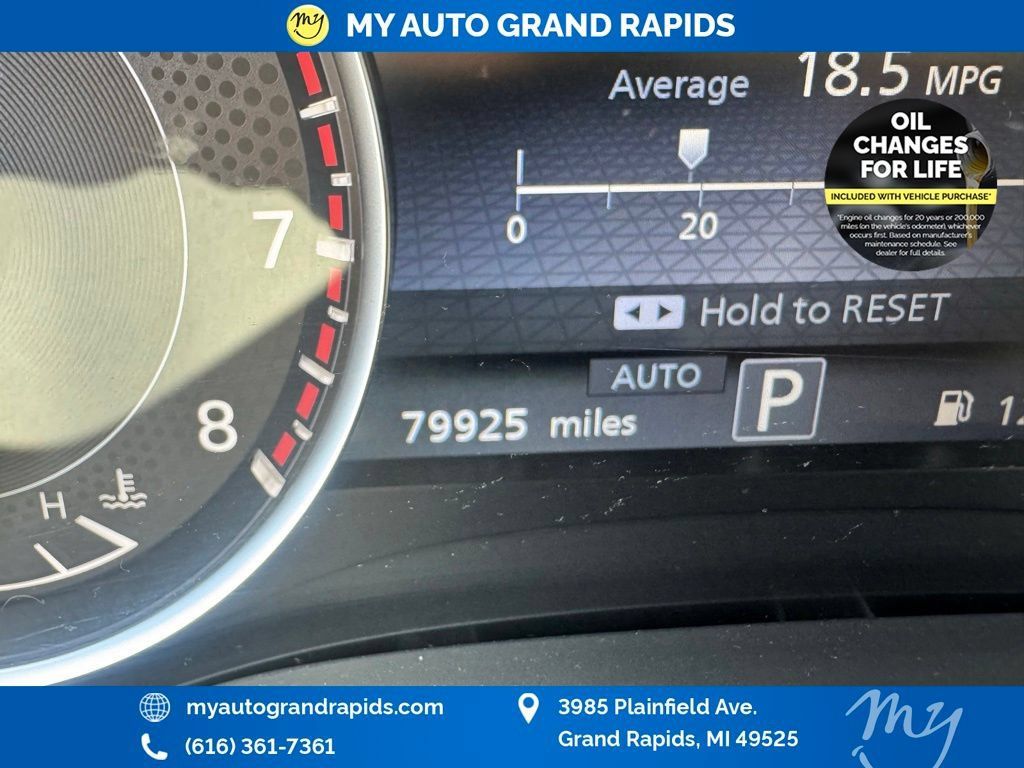 Used 2024 Nissan Armada SV AWD/4WD image 17
