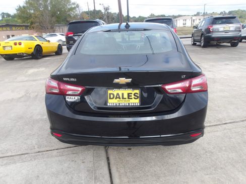 Used 2019 Chevrolet Malibu LT image 12