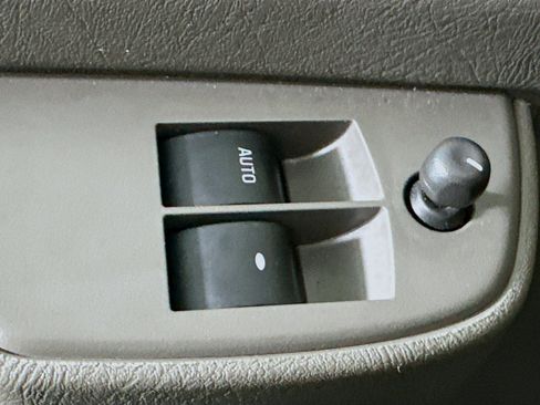 Used 2024 GMC Savana 2500 Work Van w/ Driver Convenience Package image 14