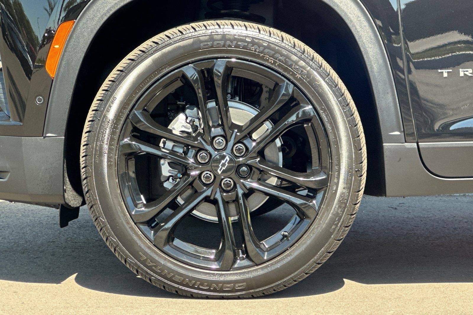 New 2026 Chevrolet Traverse LT w/ Enhanced Driving Package FWD image 27