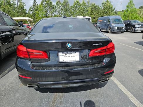 Used 2019 BMW 540i w/ Convenience Package image 8