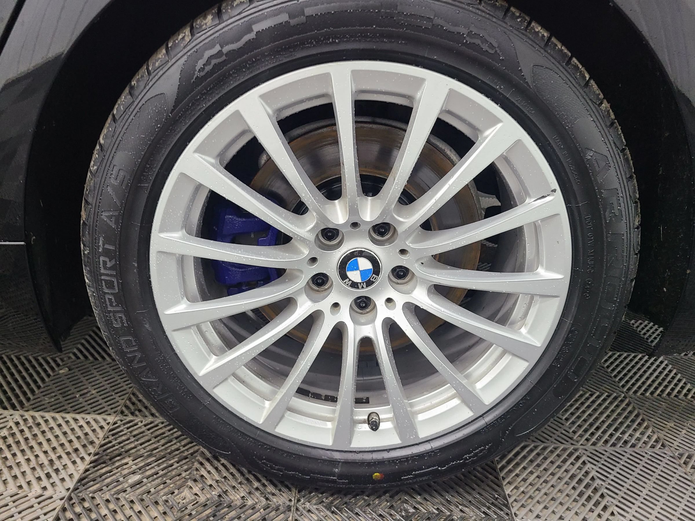 Used 2018 BMW 540i xDrive AWD/4WD image 17