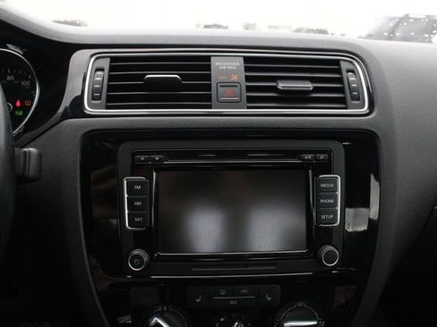 Used 2015 Volkswagen Jetta TDI SE FWD image 15