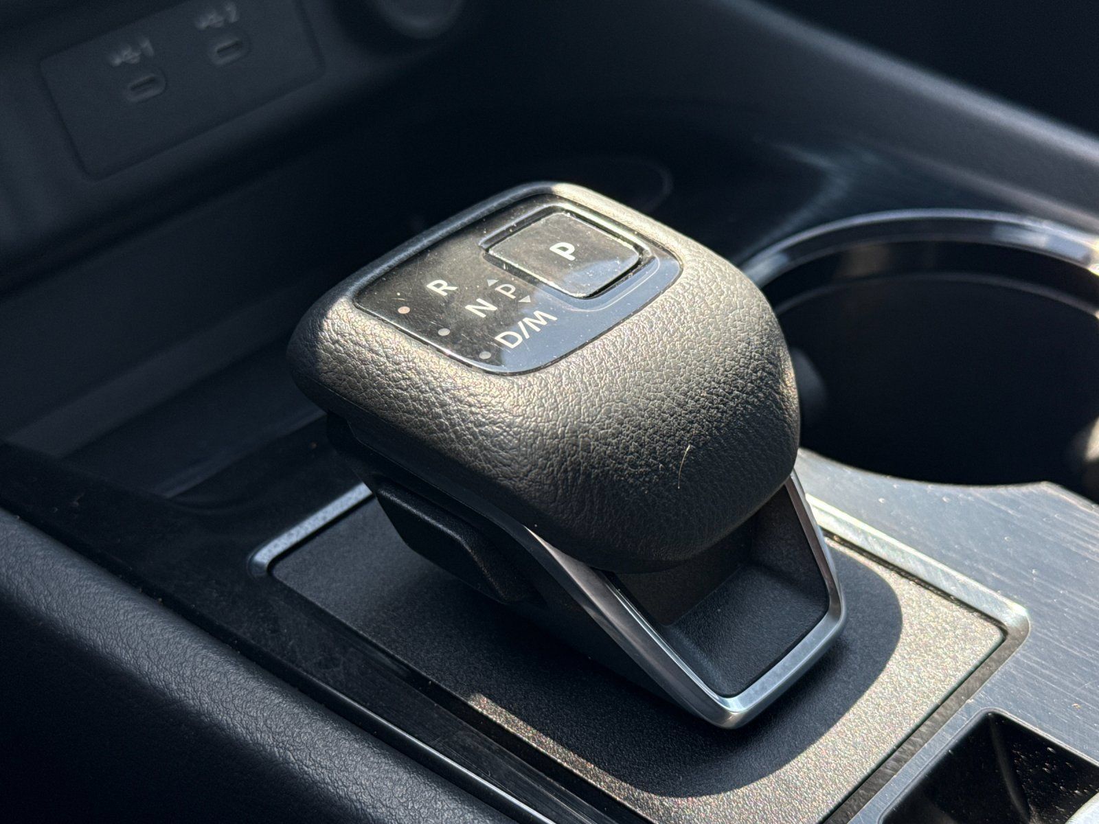 Used 2024 Nissan Rogue S FWD image 20