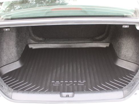 Used 2018 Honda Civic EX image 10