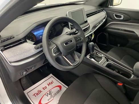 New 2025 Jeep Compass Sport image 13