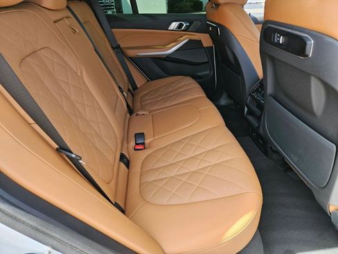 Certified 2024 BMW X5 xDrive40i w/ Premium Package image 18
