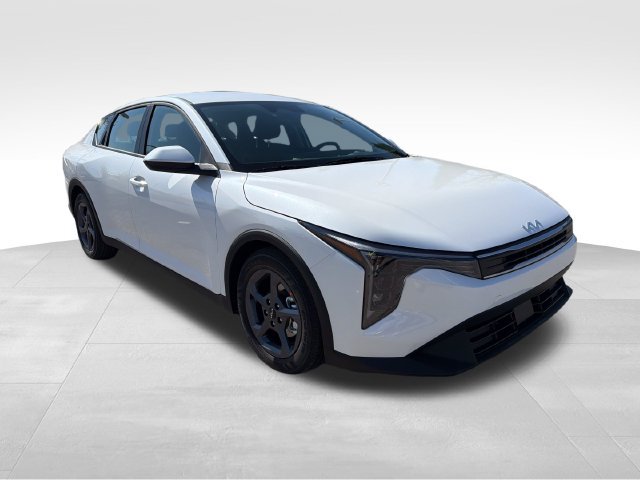New 2026 Kia K4 FWD 360° Tour