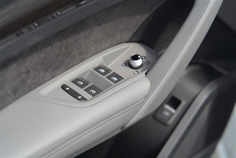 Used 2019 Audi SQ5 Prestige AWD/4WD image 49