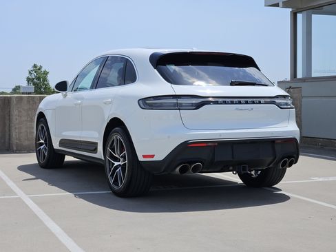 Certified 2023 Porsche Macan S AWD/4WD image 3