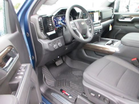 New 2026 Chevrolet Silverado 3500 LT w/ True North Edition AWD/4WD image 16