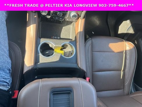 Used 2023 Chevrolet Suburban High Country image 23