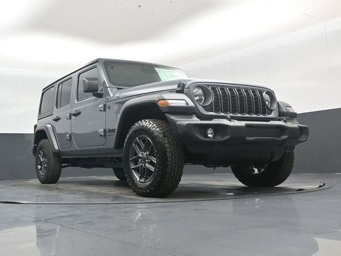 New 2026 Jeep Wrangler Unlimited Sport w/ Convenience Group AWD/4WD image 45