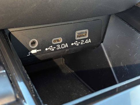 Used 2023 Subaru Outback Touring AWD/4WD image 24