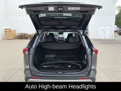 Used 2022 Toyota RAV4 Limited AWD/4WD image 33