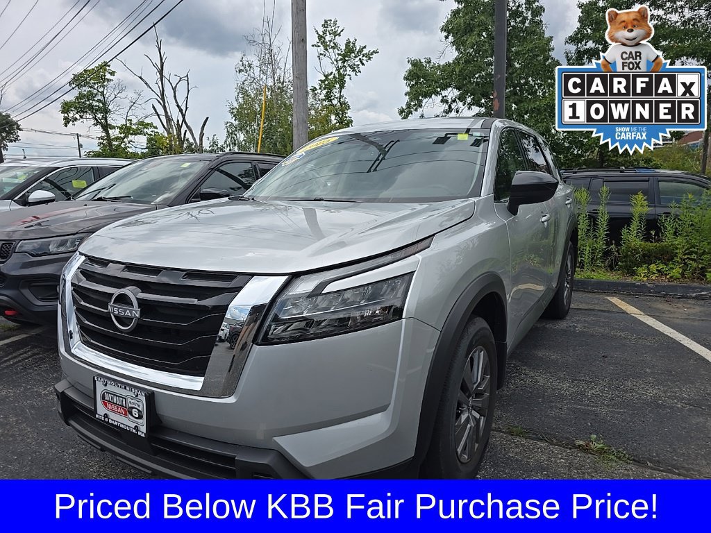 Used 2025 Nissan Pathfinder S AWD/4WD image 4