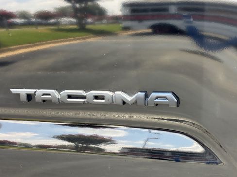Used 2023 Toyota Tacoma 4x4 Double Cab w/ Trail Edition image 7