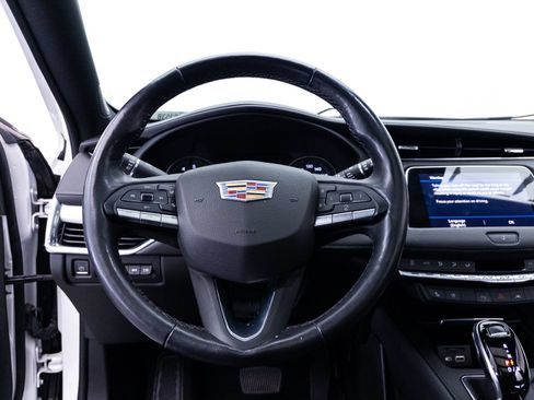 Used 2021 Cadillac XT4 Premium Luxury AWD/4WD image 33