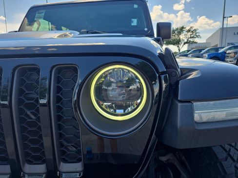Used 2023 Jeep Wrangler Unlimited Rubicon 4xe AWD/4WD image 30