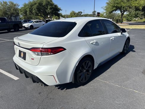 Used 2024 Toyota Corolla SE image 5