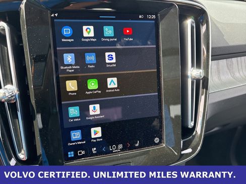 Certified 2025 Volvo XC40 B5 Core image 19