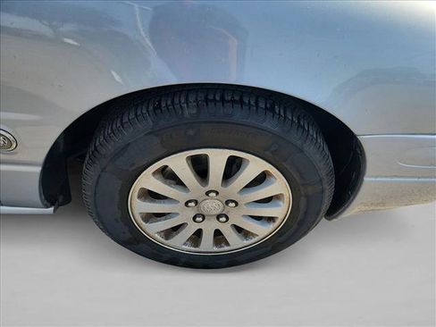 Used 2005 Buick Le Sabre Custom image 10