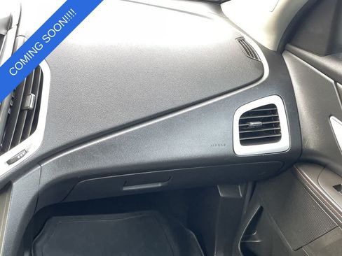 Used 2015 GMC Terrain SLE FWD image 16