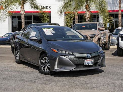 Certified 2019 Toyota Prius Prime Plus w/ Carpet Mat Package FWD image 1