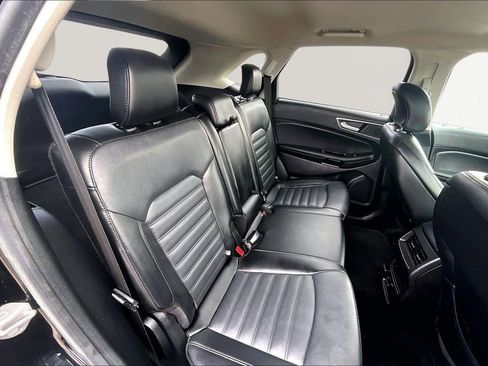 Used 2018 Ford Edge SEL w/ Equipment Group 201A image 26