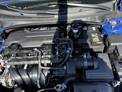 Used 2024 Hyundai Elantra SEL image 32