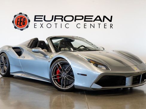 Used 2017 Ferrari 488 Spider image 1
