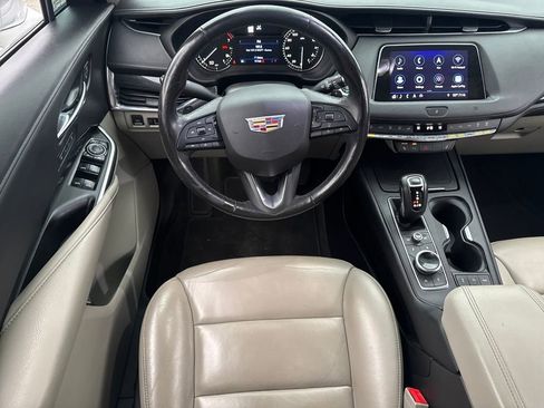 Used 2019 Cadillac XT4 Premium Luxury w/ Cold Weather Package image 17