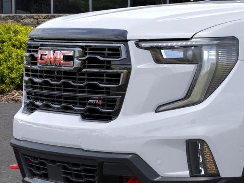 New 2026 GMC Acadia AT4 w/ Luxury Package AWD/4WD image 13