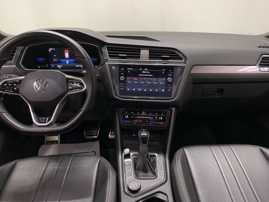 Used 2022 Volkswagen Tiguan SE R-Line AWD/4WD image 18
