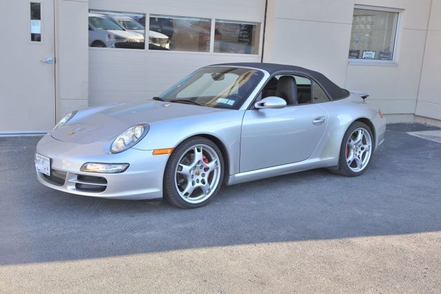Used 2006 Porsche 911 Carrera S RWD image 3