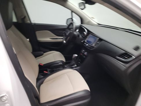 Used 2018 Buick Encore Preferred AWD/4WD image 21