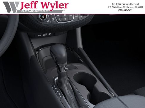 New 2023 Chevrolet Malibu LT FWD image 24