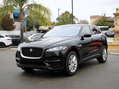 Used 2020 Jaguar F-PACE Prestige image 4
