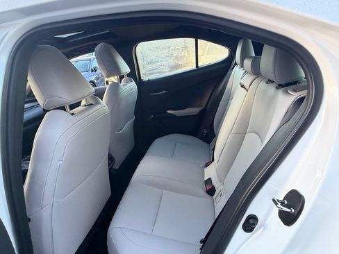 Used 2020 Lexus UX 200 w/ Premium Package FWD image 12
