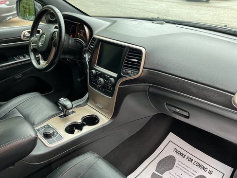 Used 2014 Jeep Grand Cherokee Limited image 24
