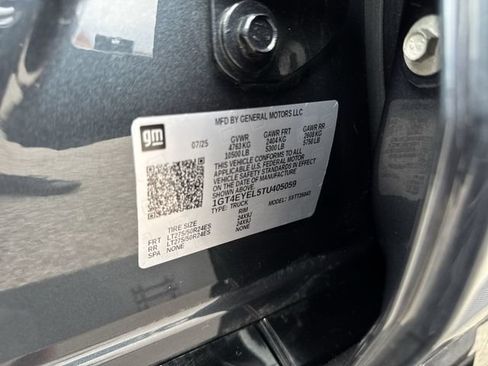 Used 2026 GMC Sierra EV Denali AWD/4WD image 34