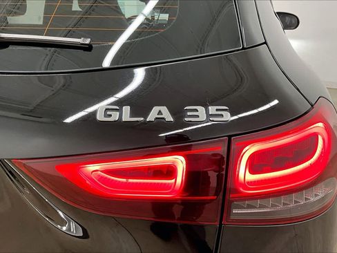 Used 2023 Mercedes-Benz GLA 35 AMG 4MATIC image 10
